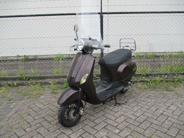 Znen - snorscooter - agm vx 50 riva - scooter - afbeelding 4 van  11