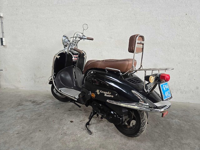 Znen - snorscooter - aurora - 4t 25km uitvoering f944vz - afbeelding 6 van  7