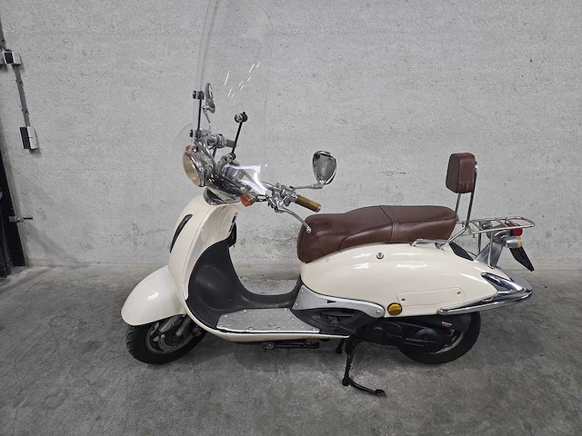 Znen - snorscooter - aurora 2 - 4t 25km uitvoering d163zl - afbeelding 1 van  7