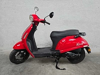 Znen - snorscooter - grace - 4t 25km uitvoering f754xk - afbeelding 1 van  7