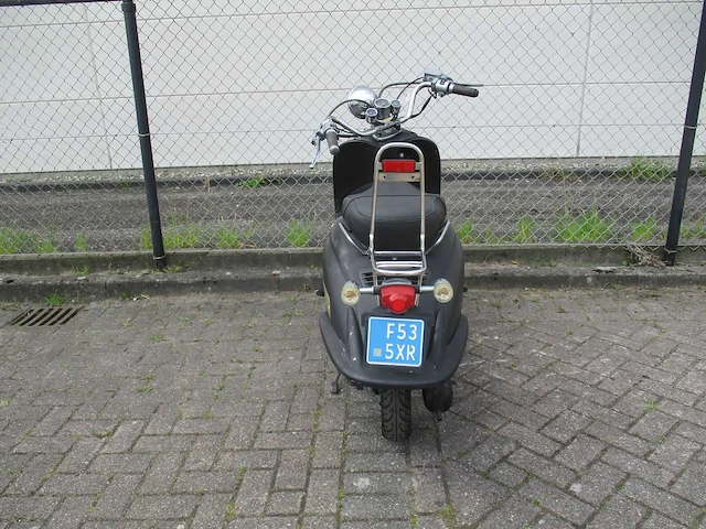 Znen - snorscooter - grande retro - scooter - afbeelding 10 van  11