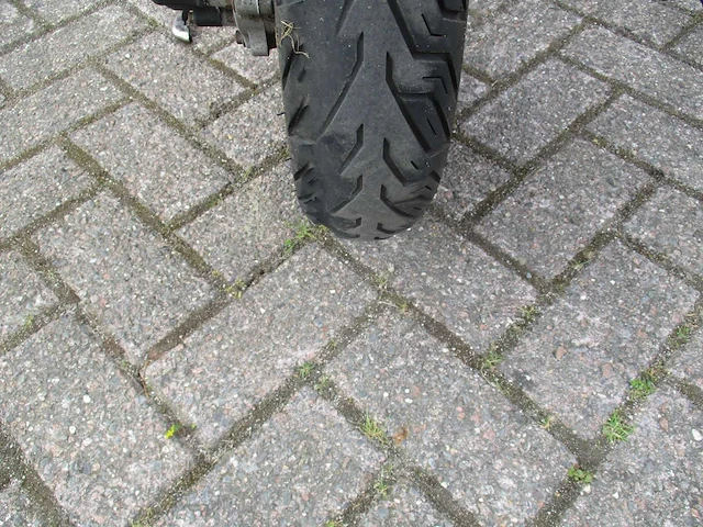 Znen - snorscooter - killerbee speedy - scooter - afbeelding 11 van  11