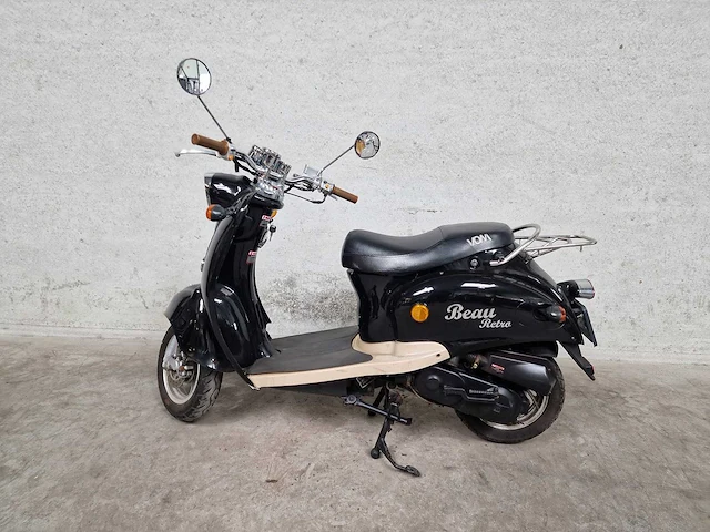 Znen - snorscooter - snail retro - 4t 25km uitvoering d327sl - afbeelding 1 van  7
