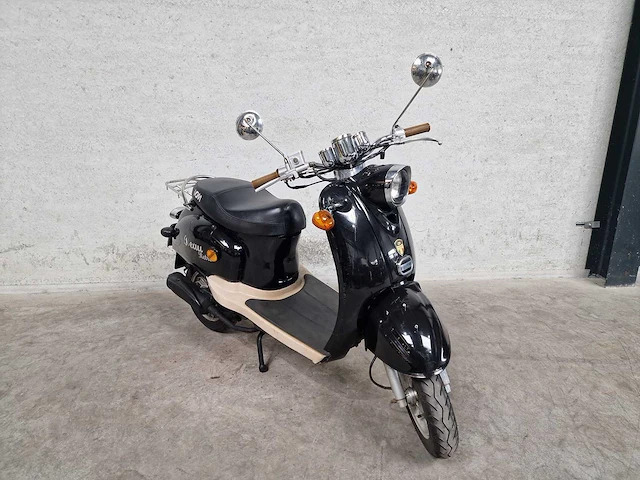 Znen - snorscooter - snail retro - 4t 25km uitvoering d327sl - afbeelding 4 van  7