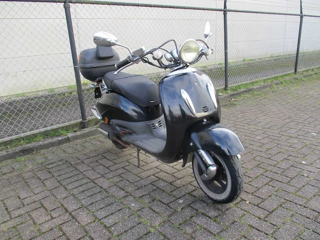 Znen btc grande retro - snorscooter - aurora 2 zn50qt-e25 - scooter - afbeelding 4 van  9