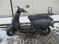 Znen edwards riva - snorscooter - vpa 2 (zn50qt30a) - scooter - afbeelding 1 van  9
