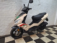 Znen f22 45 km bromscooter 4takt - afbeelding 2 van  7