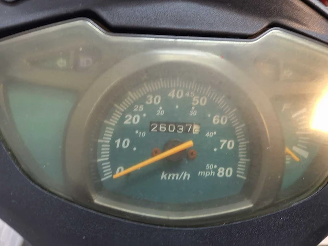 Znen f22 45 km bromscooter 4takt - afbeelding 4 van  7