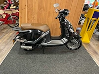 Znen zn125t-f motorscooter - afbeelding 1 van  13