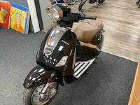 Znen zn125t-f motorscooter - afbeelding 10 van  13