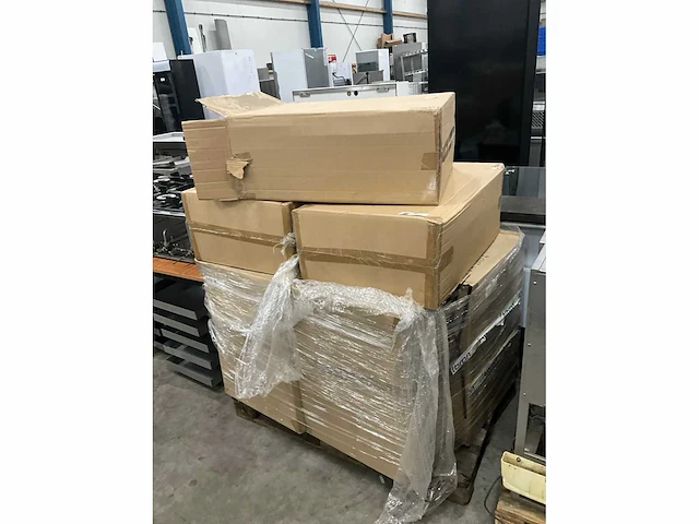 Znp - pallet kartonnen noodles bakjes - afbeelding 6 van  7