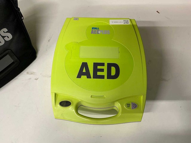 Zoll - aed plus - defibrillator - afbeelding 3 van  6