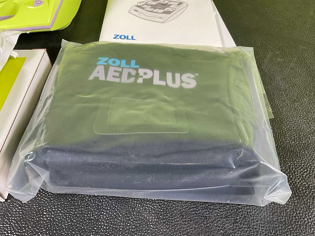 Zoll - aed plus ps-serie - defibrillator - 2023 (2x) - afbeelding 4 van  7