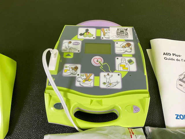Zoll - aed plus ps-serie - defibrillator - 2023 (2x) - afbeelding 6 van  7