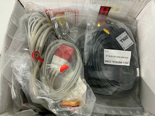 Zoll - ecg - diverse stamkabels en leads - afbeelding 1 van  2
