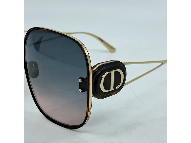 Zonnebril, dior, diorbobby s1u - afbeelding 7 van  11