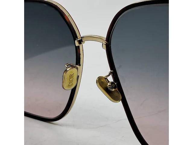 Zonnebril, dior, diorbobby s1u - afbeelding 8 van  11