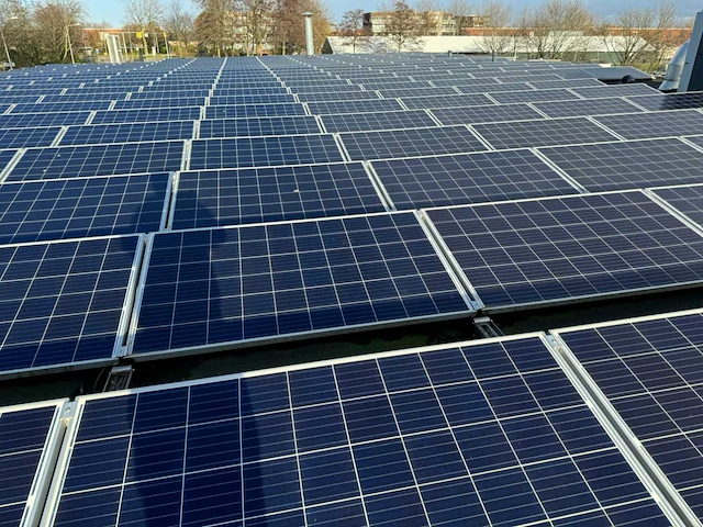 Zonnepaneel installatie (69300wp) - afbeelding 14 van  37