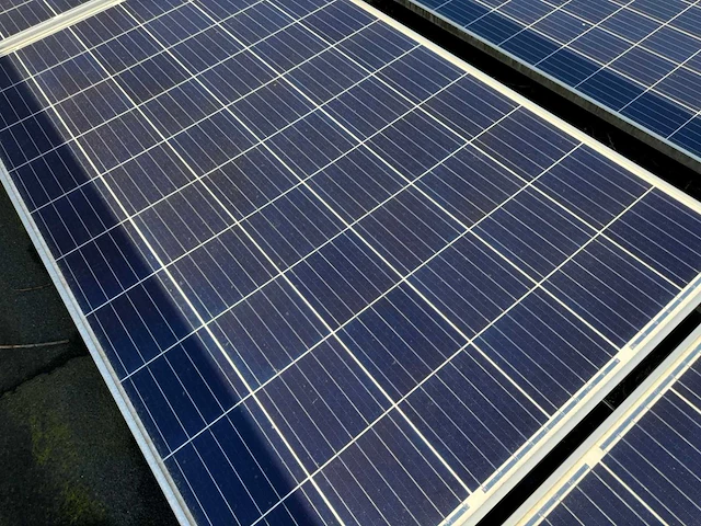 Zonnepaneel installatie (69300wp) - afbeelding 17 van  37