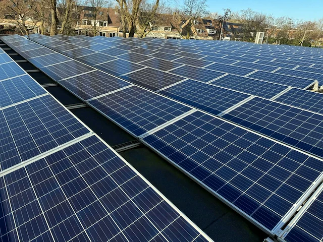 Zonnepaneel installatie (69300wp) - afbeelding 1 van  37