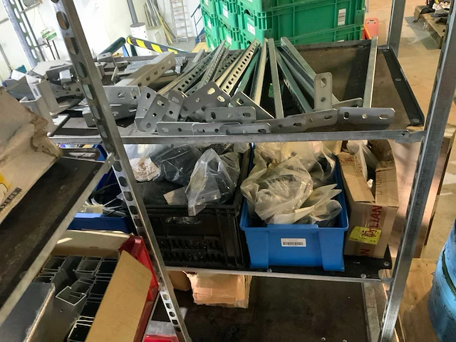 Zonnepaneel montage materiaal - afbeelding 4 van  8