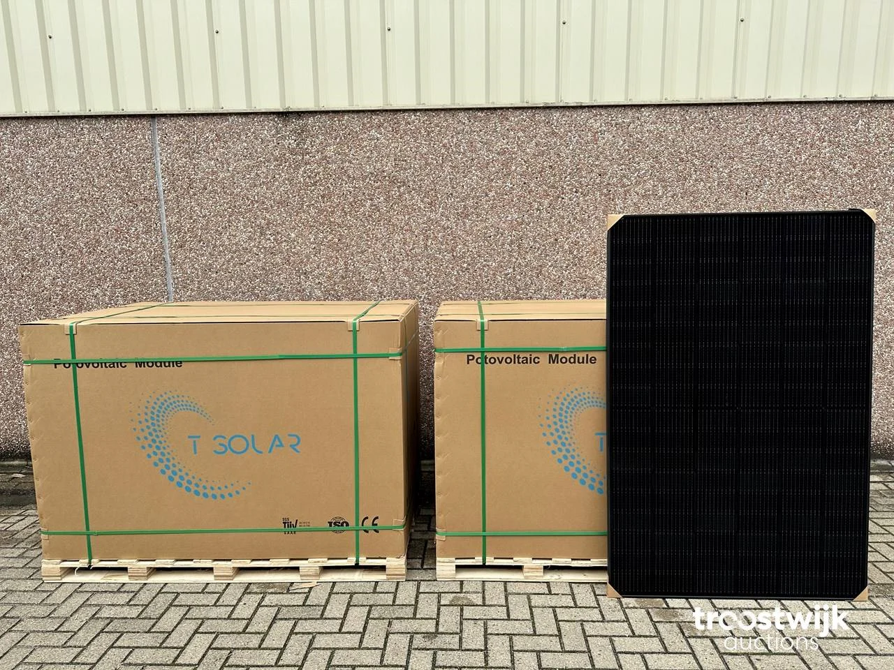 Zonnepanelen en zonnepanelensets met omvormer
