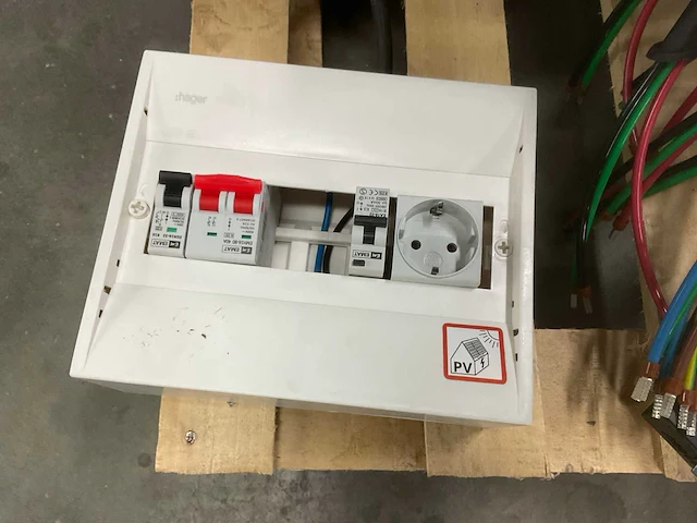 Zonnepanelen installatie materialen - afbeelding 3 van  9