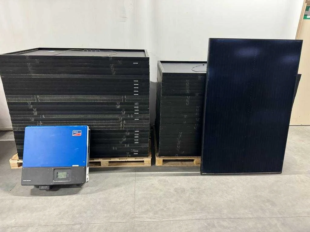 Zonnepanelen(set) en omvormers