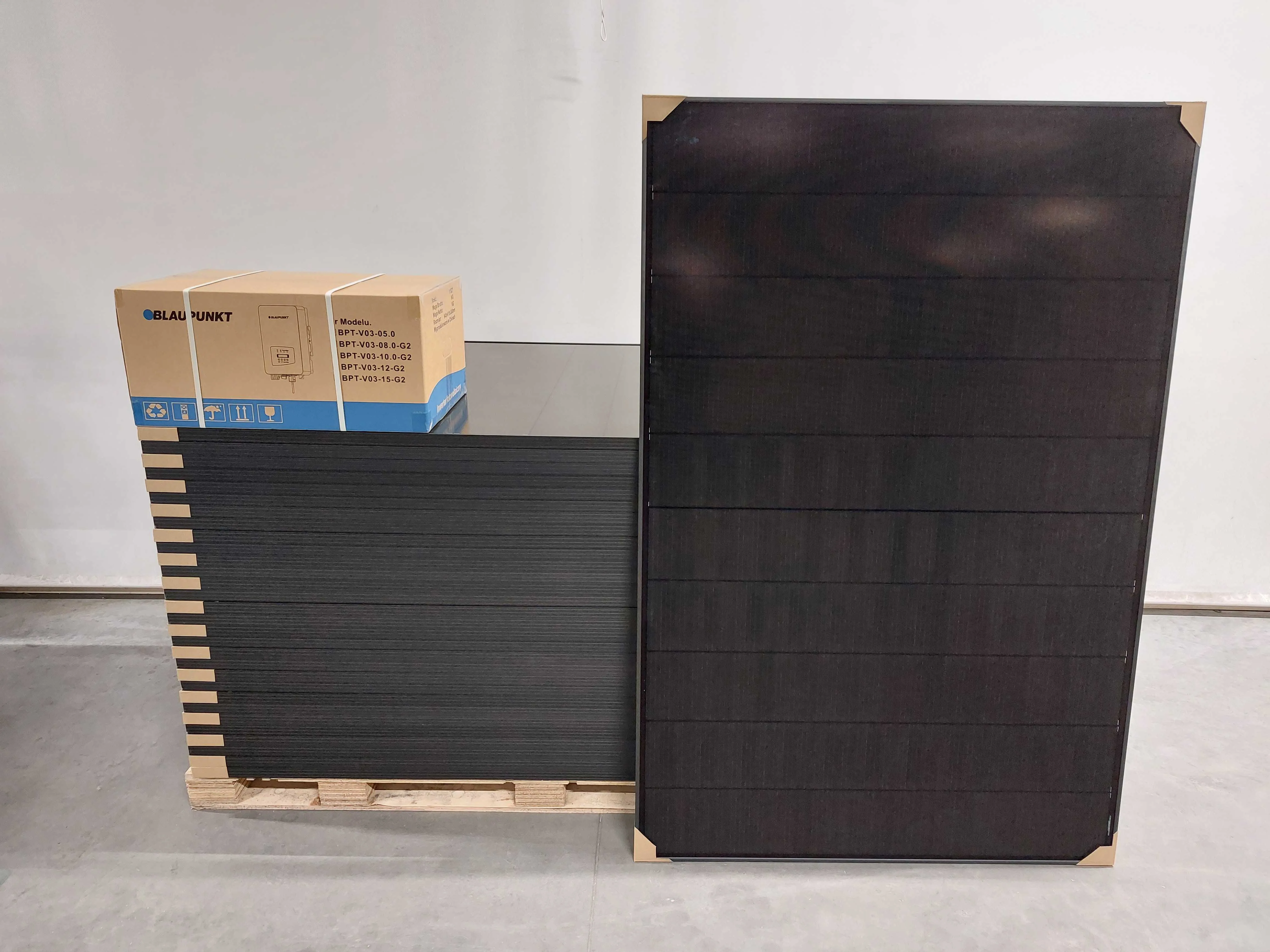 Zonnepanelen(set), omvormers, thuisbatterijen en diversen