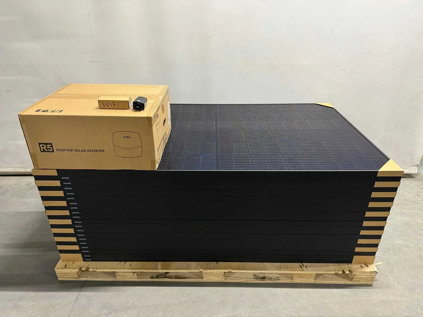 Zonnepanelen(set), omvormers, thuisbatterijen en diversen