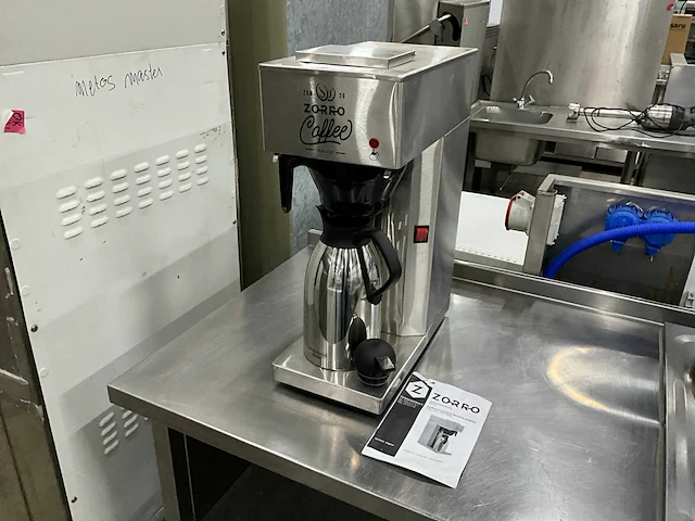 Zorro zkm 26 koffiemachine met thermoskan - afbeelding 1 van  7