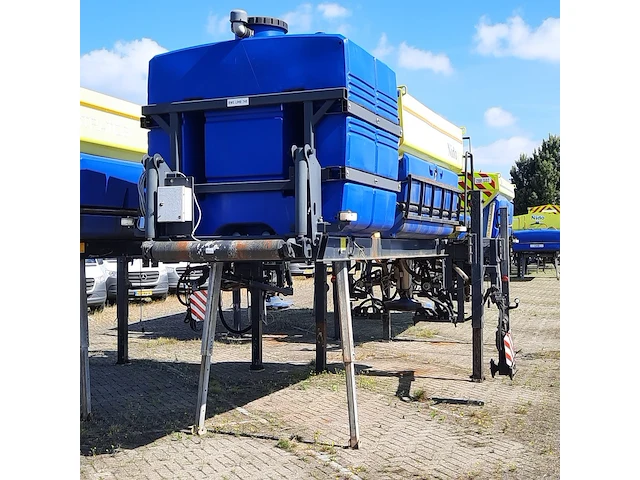 Zoutstrooier, nido, stratos b60c-30 pcln-700 cs, cd-orm-2106, 2012 - afbeelding 19 van  25