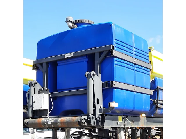 Zoutstrooier, nido, stratos b60c-30 pcln-700 cs, cd-orm-2106, 2012 - afbeelding 21 van  25