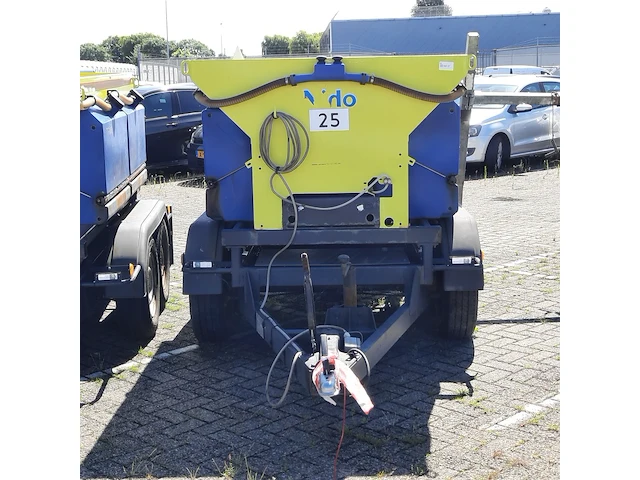 Zoutstrooier op aanhanger, nido, stratos b11l-18 awcln-350, cd-orm-2125, 2012 - afbeelding 12 van  21
