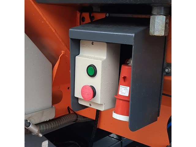 Zoutstrooier op aanhanger, schuitemaker, epoke igloo s2400-1400 lbo, cd-orm-4206, 2012 - afbeelding 11 van  16