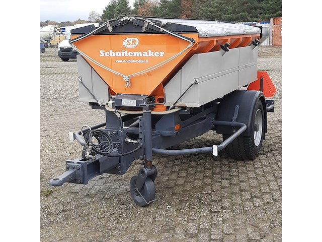 Zoutstrooier op aanhanger, schuitemaker, epoke igloo s2400-1400 lbo, cd-orm-4206, 2012 - afbeelding 1 van  16