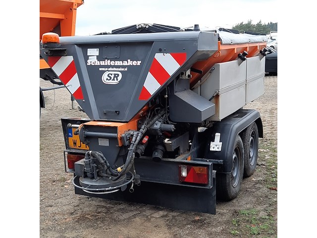 Zoutstrooier op aanhanger, schuitemaker, epoke s2400 ts, cd-orm-4040, 2012 - afbeelding 12 van  18