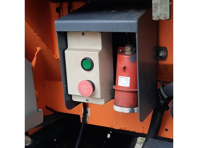 Zoutstrooier op aanhanger, schuitemaker, epoke s2400 ts, cd-orm-4040, 2012 - afbeelding 16 van  18