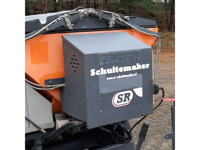 Zoutstrooier op aanhanger, schuitemaker, epoke s2400 ts, cd-orm-4040, 2012 - afbeelding 7 van  18