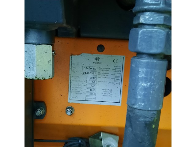 Zoutstrooier op aanhanger, schuitemaker, epoke s2400 ts, cd-orm-4129, 2012 - afbeelding 16 van  18