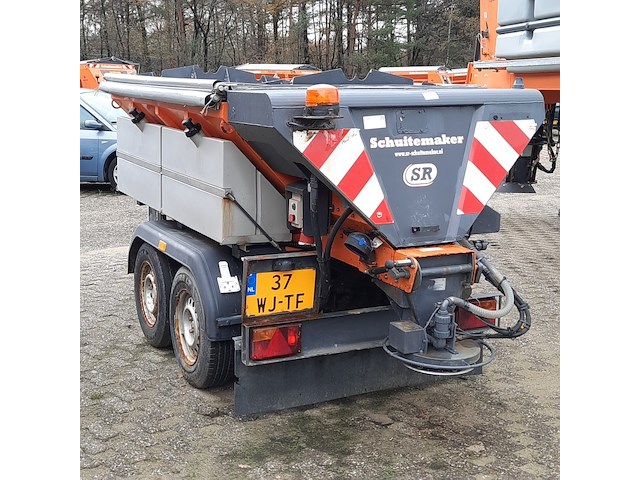 Zoutstrooier op aanhanger , schuitemaker, s2400 ts, cd-orm-4117, 2012 - afbeelding 12 van  19