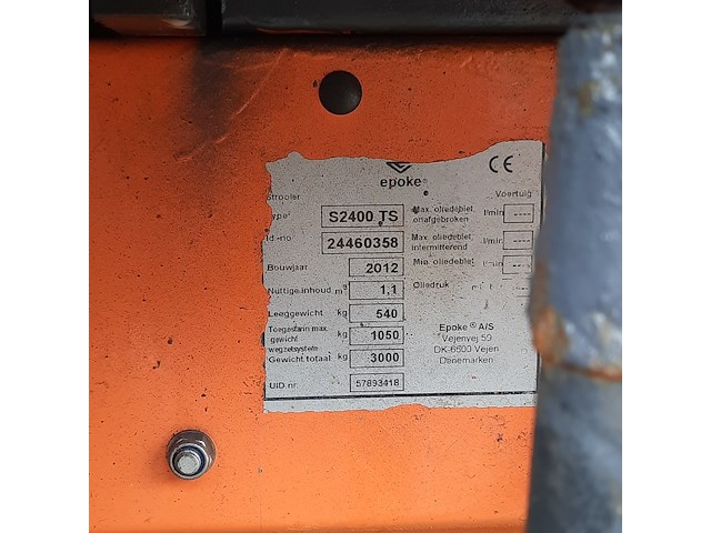 Zoutstrooier op aanhanger , schuitemaker, s2400 ts, cd-orm-4117, 2012 - afbeelding 16 van  19