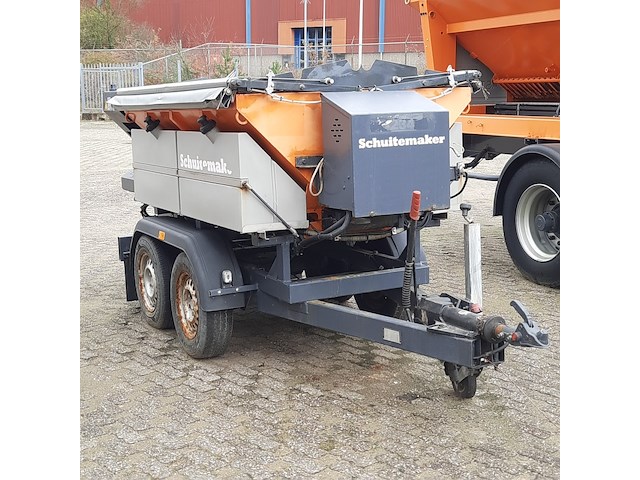 Zoutstrooier op aanhanger , schuitemaker, s2400 ts, cd-orm-4117, 2012 - afbeelding 2 van  19