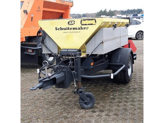 Zoutstrooier op aanhanger, schuitemaker, s2400 tsr epoke igloo s wmig-2400r-1400, cd-orm-2049, 2012 - afbeelding 1 van  19