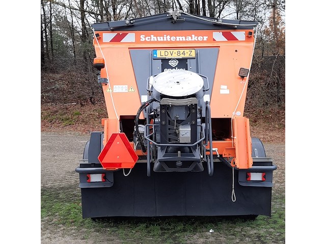 Zoutstrooier op aanhanger, schuitemaker, sw3800 epoke sirius ast 3,5m2, cd-orm-4221, 2011 - afbeelding 10 van  17