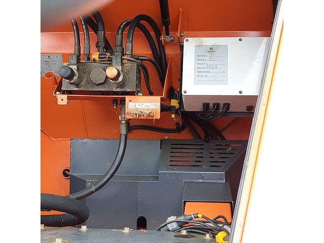 Zoutstrooier op aanhanger, schuitemaker, sw3800 epoke sirius ast 3,5m2, cd-orm-4221, 2011 - afbeelding 14 van  17