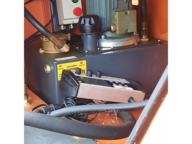 Zoutstrooier op aanhanger, schuitemaker, sw3800 epoke sirius ast 3,5m2, cd-orm-4221, 2011 - afbeelding 15 van  17