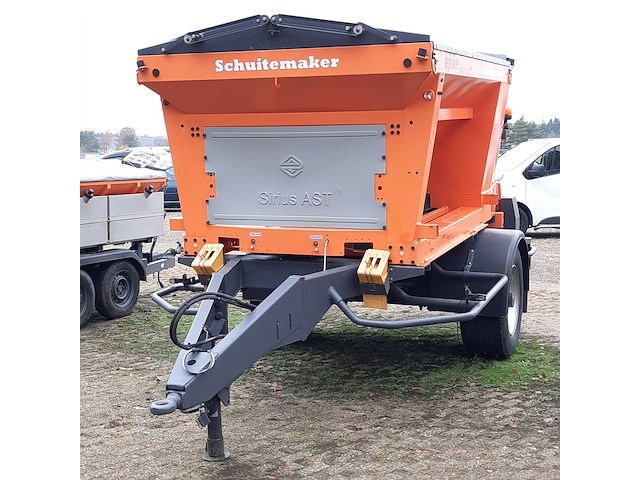 Zoutstrooier op aanhanger, schuitemaker, sw3800 epoke sirius ast 3,5m2, cd-orm-4221, 2011 - afbeelding 1 van  17