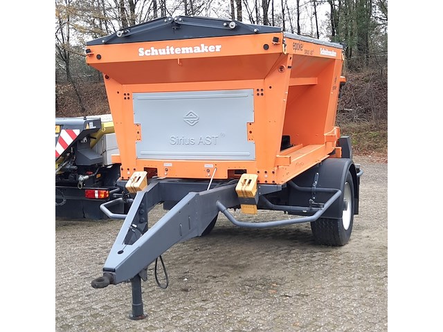 Zoutstrooier op aanhanger, schuitemaker, sw3800 epoke sirius ast 3,5m2, cd-orm-4232 - afbeelding 1 van  17