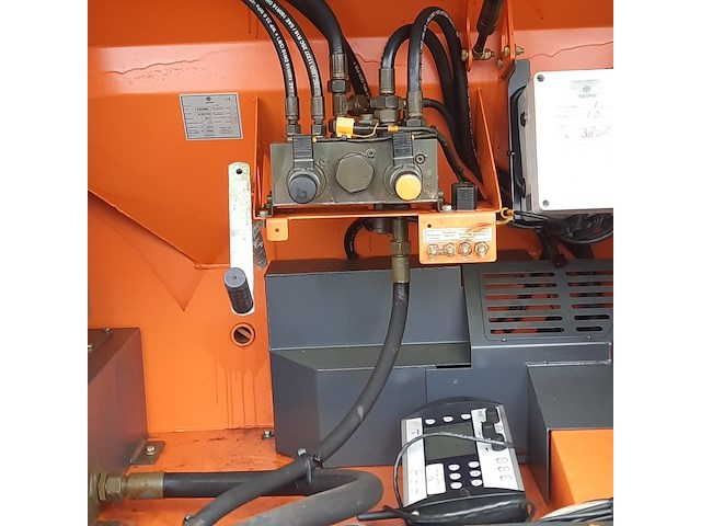 Zoutstrooier op aanhanger, schuitemaker, sw3800 epoke sirius ast 3,5m2, cd-orm-4245, 2011 - afbeelding 15 van  20